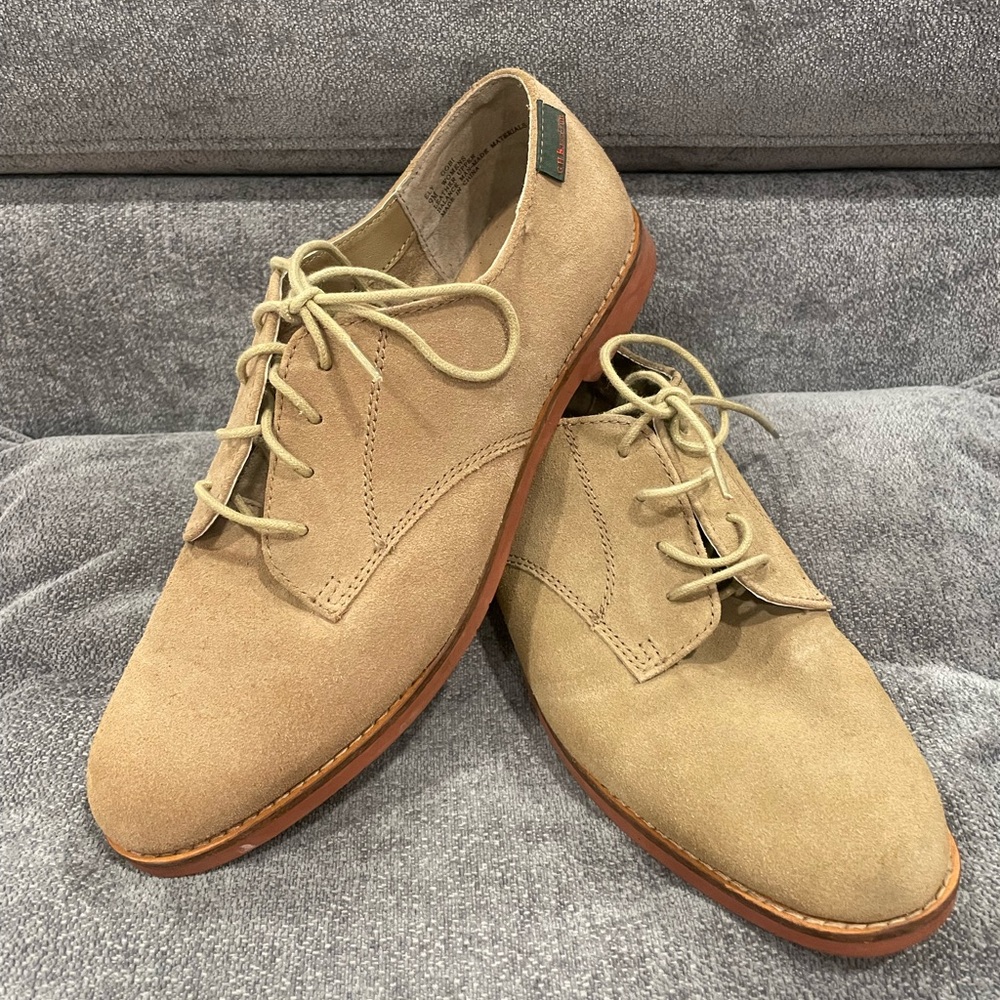 G. H. Bass & Co. Ely  Gobi Tan Suede Lace Up Oxfords Size 9